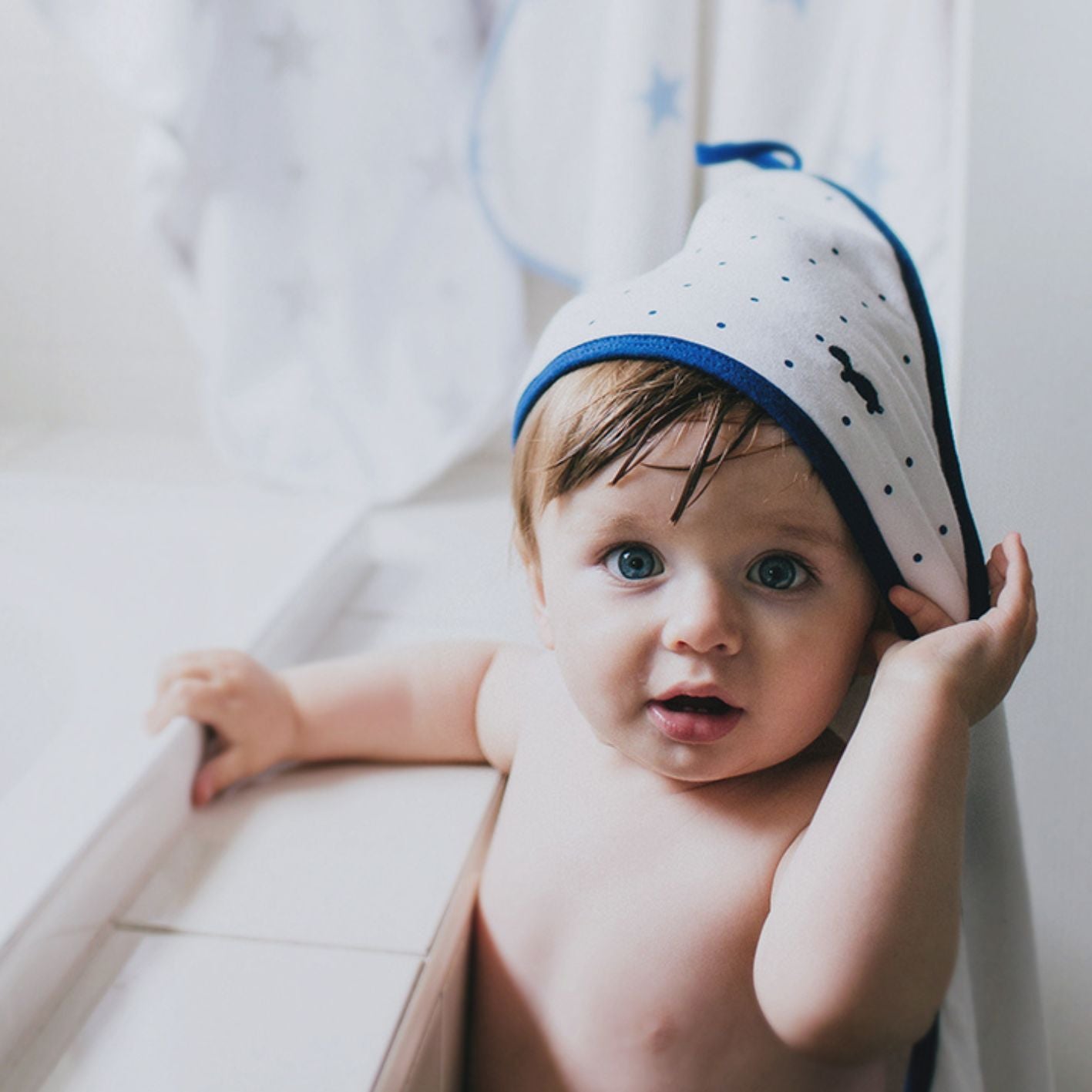 Little Turtle Baby, Beautiful, high-quality hooded towels