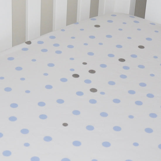 Load image into Gallery viewer, Made from 100% Cotton and printed with eye-catching designs, the Little Turtle Baby Fitted Cot Sheets range will complement your baby&amp;#39;s nursery.  Soft and generously sized, these sheets will fit a Boori Cot, as well as all other standard cots.  Features:  100% Woven Cotton (fabric weight - 200gsm) Universal size - fits Boori and all standard cots Rectangle shape Size: 77cm x 132cm x 19cm
